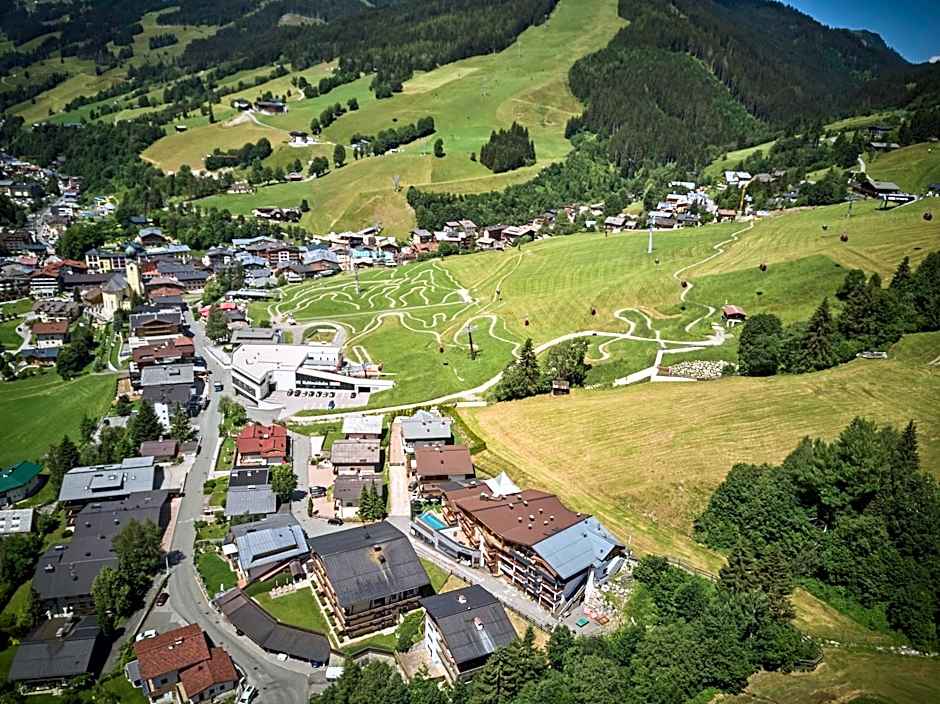 Hotel Astrid mit Panoramapool & inklusive JokerCard