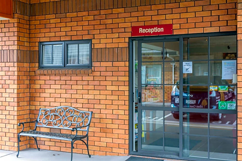 Albert Court Motor Lodge