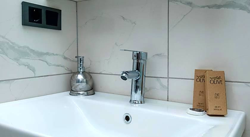 Lavender Airport Hotel