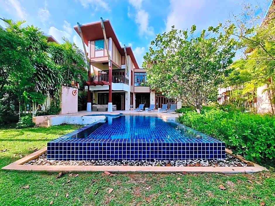 Amatapura Beachfront Villa 12, SHA Certified