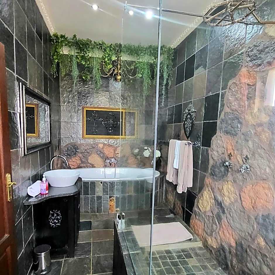 Excalibur Boutique Hotel