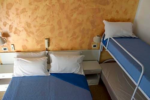 Hotel Mora