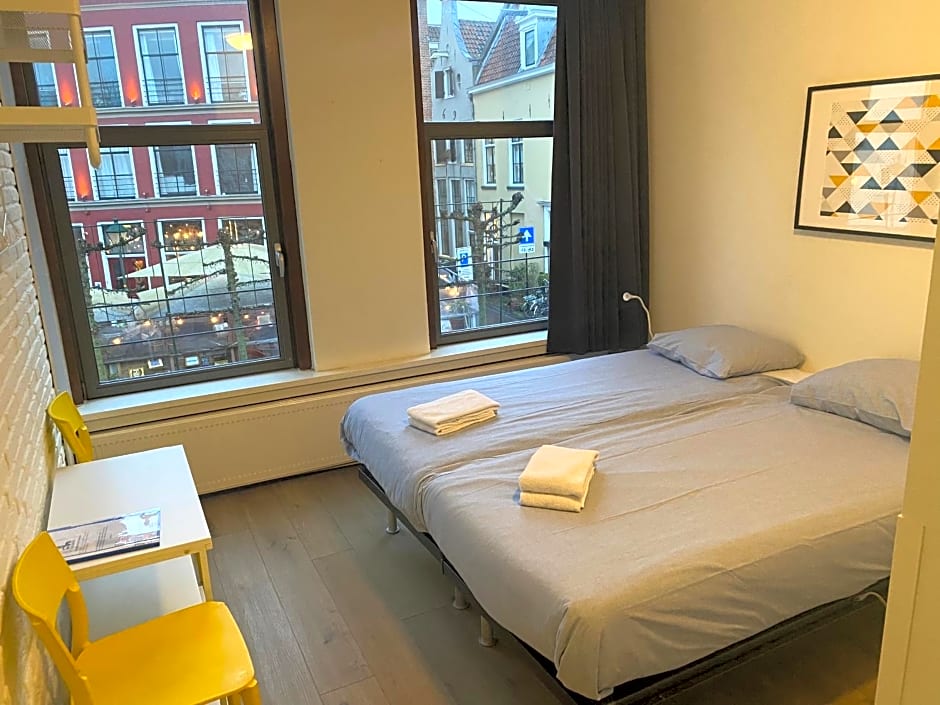 Kleinschalig Hostel in Deventer, hartje stad, aan de IJssel,