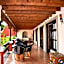 HOTEL ANA CATALINA & SUITES