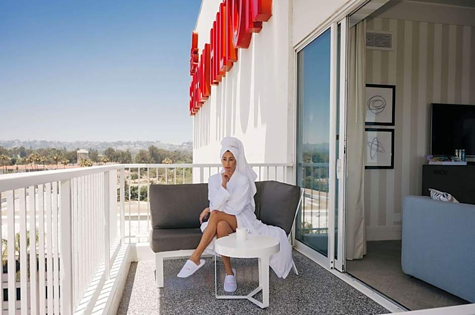 The Beverly Hilton
