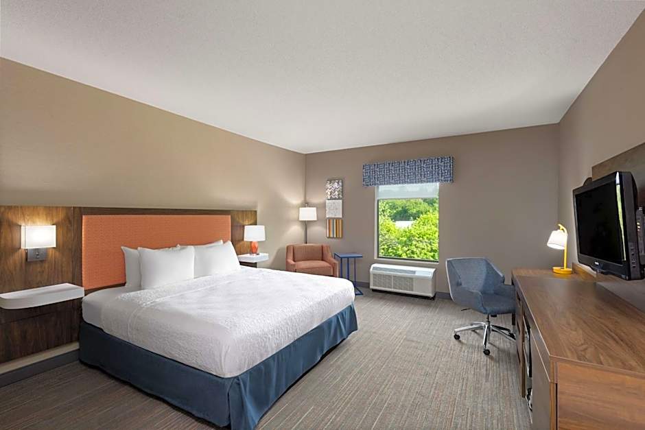 Hampton Inn By Hilton And Suites Harrisburg/North, Pa