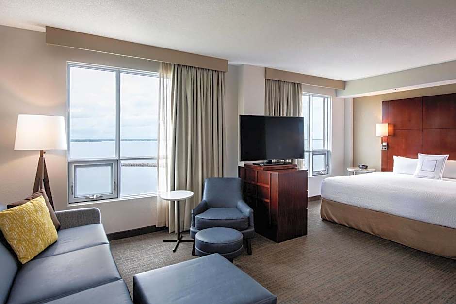 Residence Inn by Marriott Kingston Water's Edge