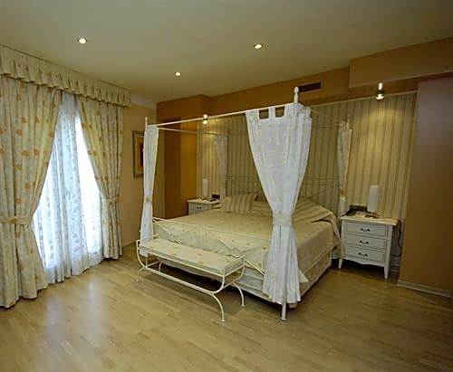 Hospedium Hotel Restaurant Trav