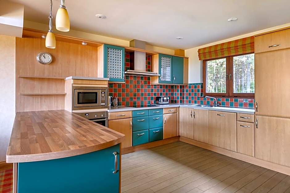 The Lodges at Craigendarroch Country Club