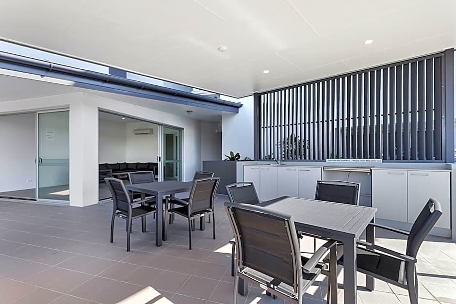 Waterline at Oceanside