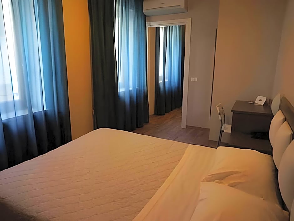 GG8 Hotel & Suite SPA