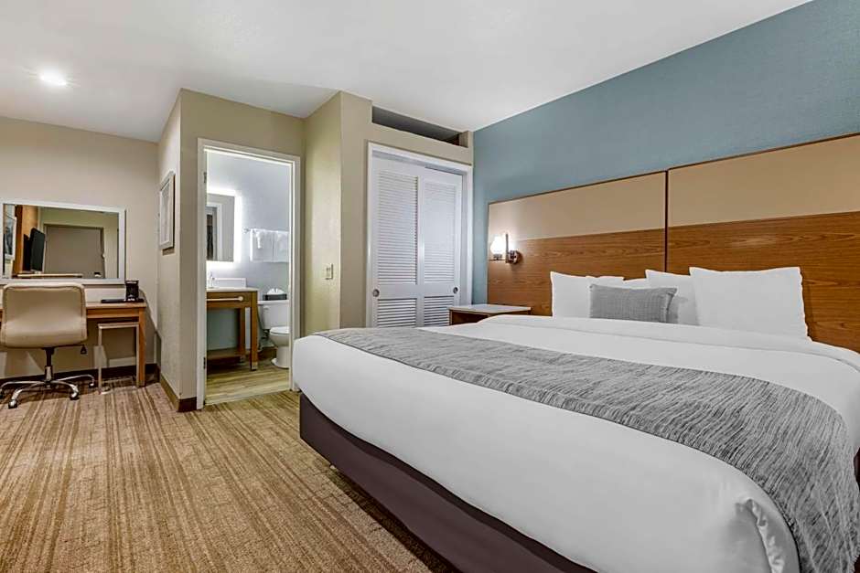 Best Western Carlsbad by the Sea
