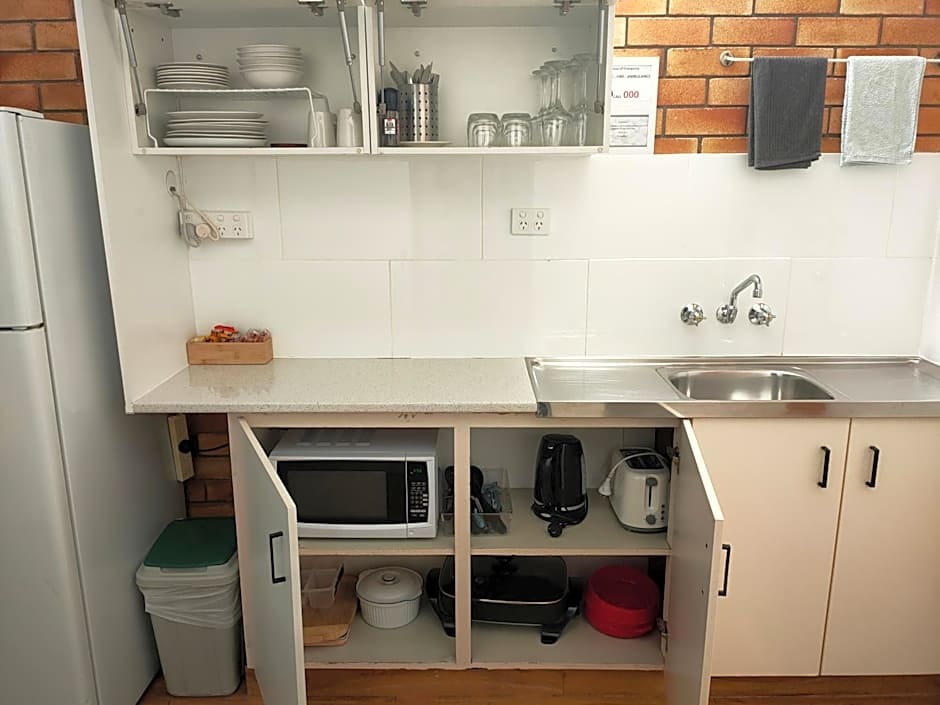 Shelly Beach Motel – Hervey Bay, IN