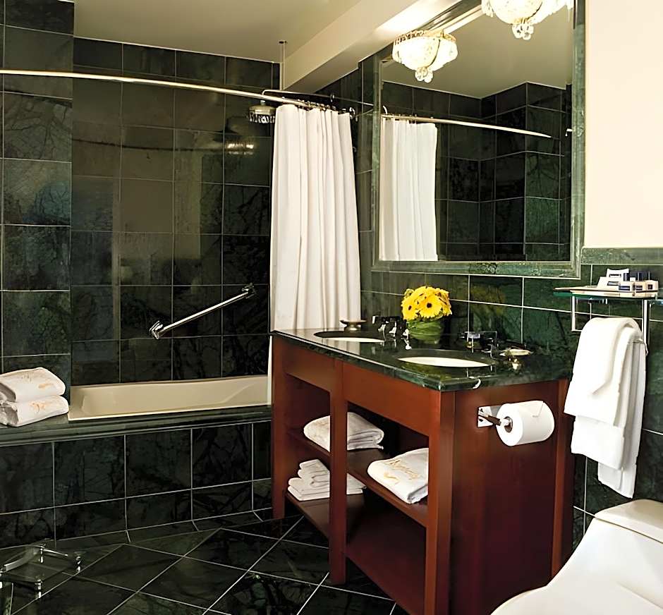 The Kimberly Hotel