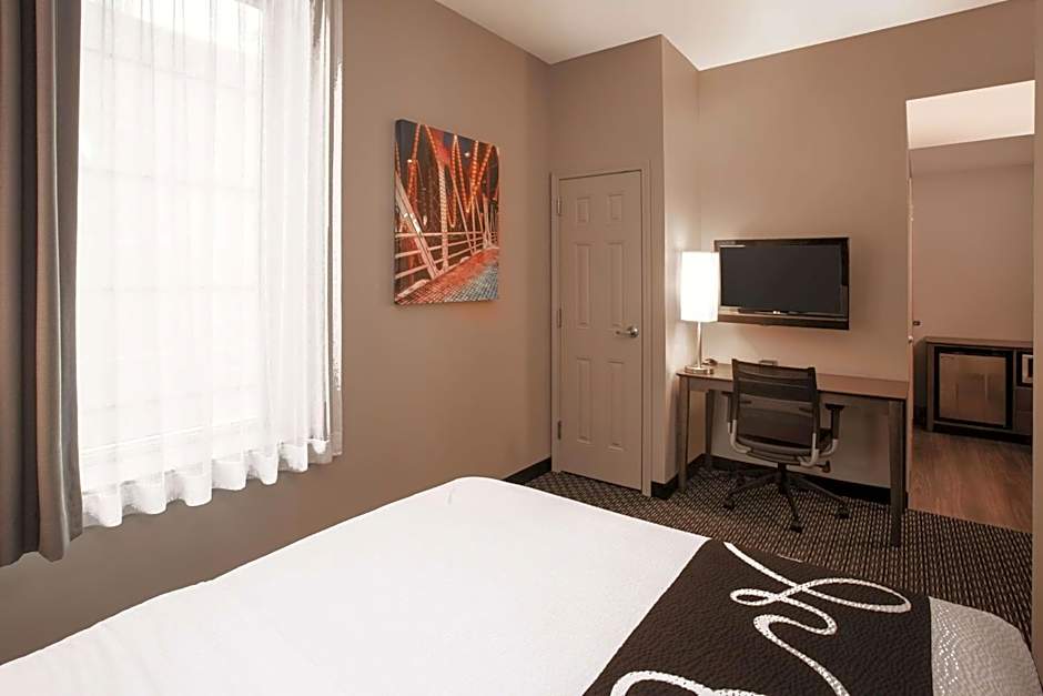 La Quinta Inn & Suites by Wyndham Chicago Downtown