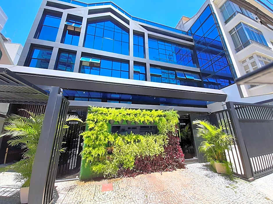 BAMBINA HOTEL -Adultos Somente