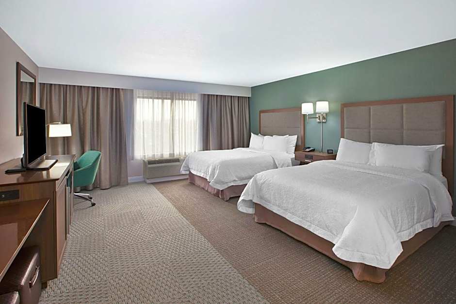 Photo 1 of 1 of 2 Queen Beds, Mobility Accessible