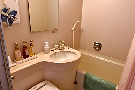 Compact Japanese-Western room with 2 Single Beds - Non Smoking