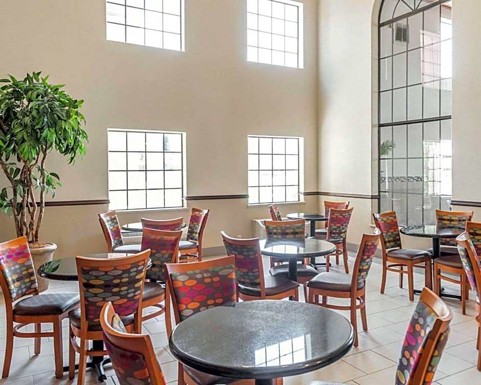 Quality Inn & Suites Albuquerque West