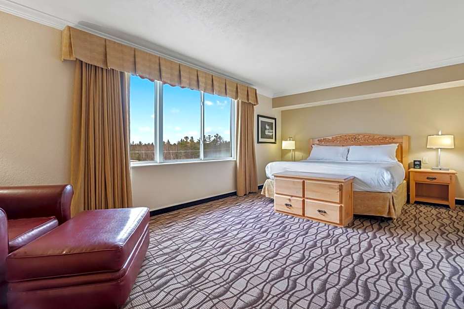 Cherry Tree Inn & Suites