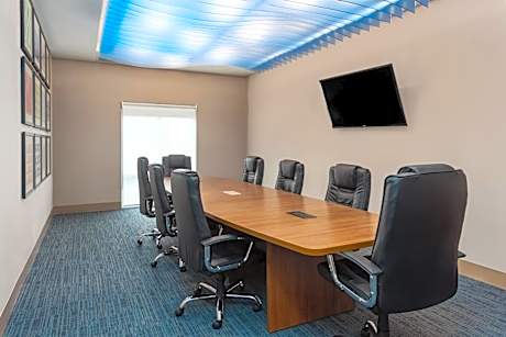 Holiday Inn Express and Suites St Louis-Chesterfield By IHG