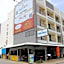 Hideaway Guest House And Bar