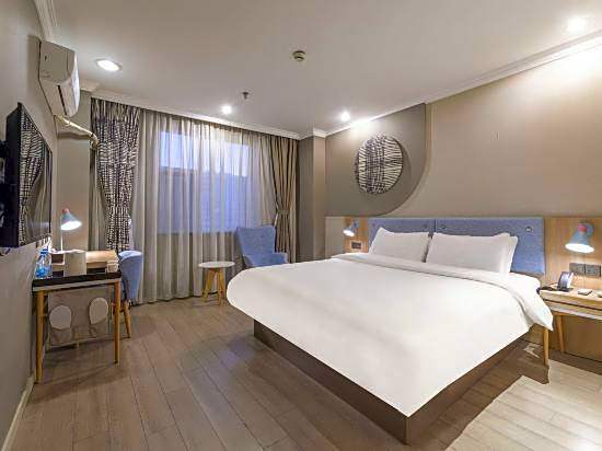 Home Inn · Neo (Ningbo Railway Station North Square Branch)