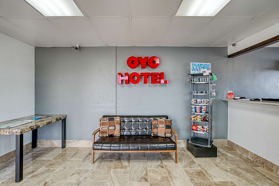 OYO Hotel San Antonio Lackland Air Force Base West