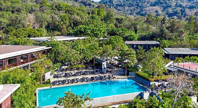 Pullman Phuket Arcadia Naithon Beach Resort