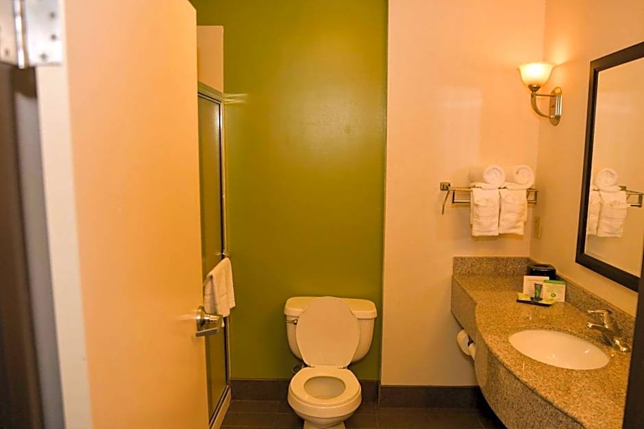 Sleep Inn & Suites Laurel near Fort Meade