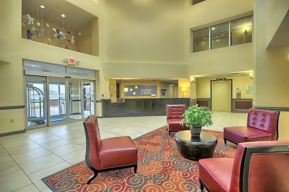 Holiday Inn Express Hotel & Suites Grove City By IHG