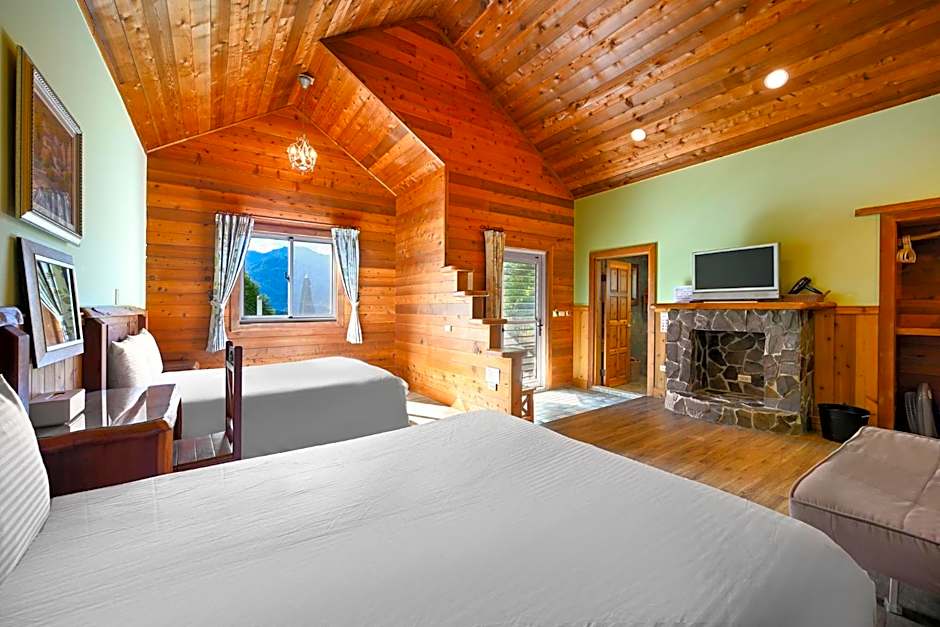 Aurora Villa