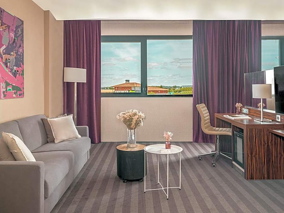 Holiday Inn Toulouse Airport By IHG