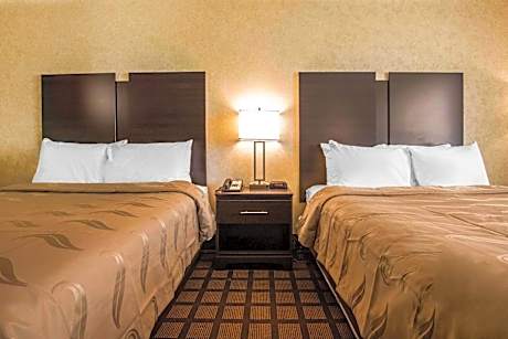 Queen Room with Two Queen Beds - Non-Smoking