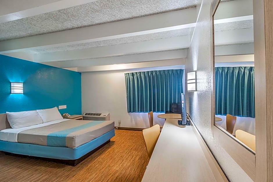 Motel 6-Kokomo, IN