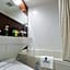 Hotel Livemax Akabane-Ekimae