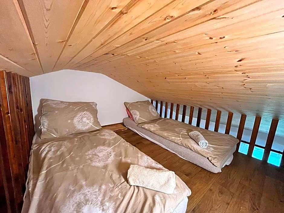 Chata POD HOUBOVÝM VRCHEM 2