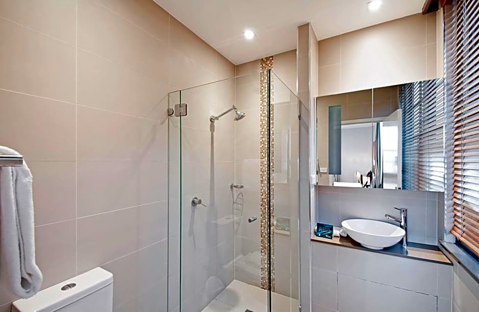 Quest Canberra Apartment