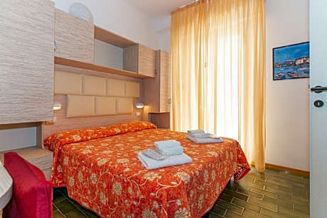 Double or Twin Room with Balcony and Sea View