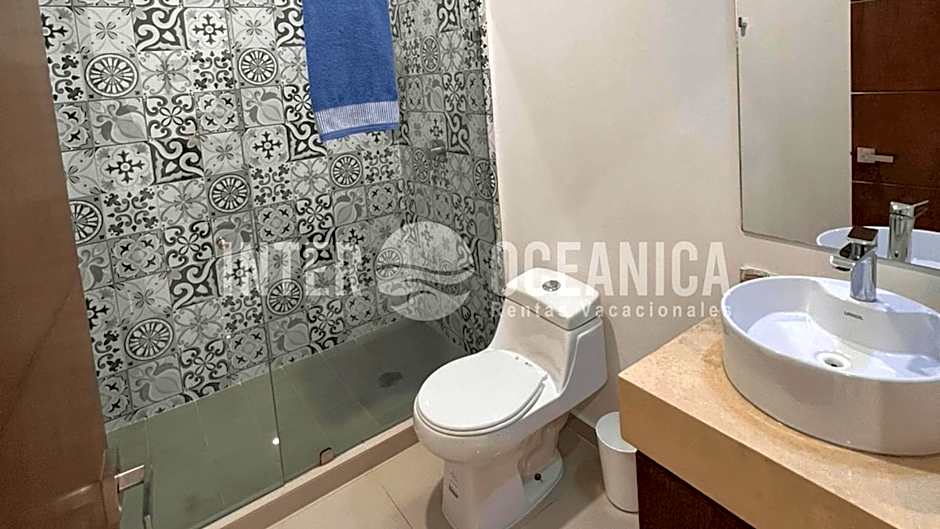 Pool with the best view of the Marina Mazatlán