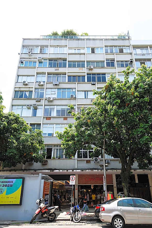 Apartamento Moderno a 300 m da Praia do Leblon