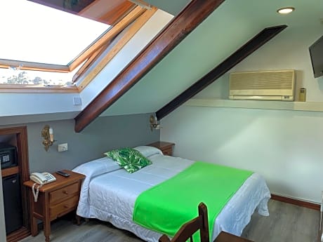 Economy Double Room with Parking Included