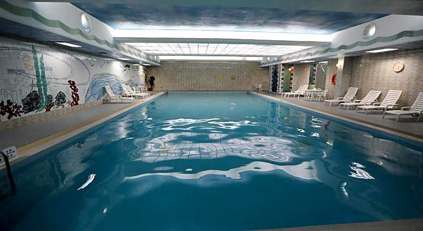 Qingdao Huiquan Dynasty Hotel