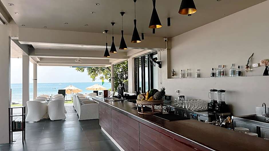 KC Beach Club & Pool Villas