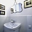 Crystal Suites Old Town