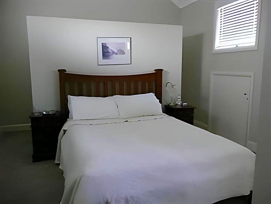 Photo 1 of 1 of Deluxe 1 Bedroom Apartment