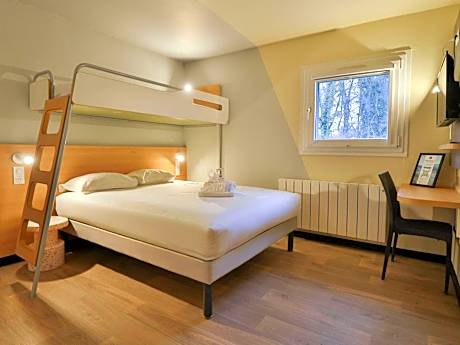 Standard Family Room