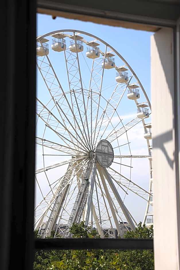 Un Hotel sur le Port