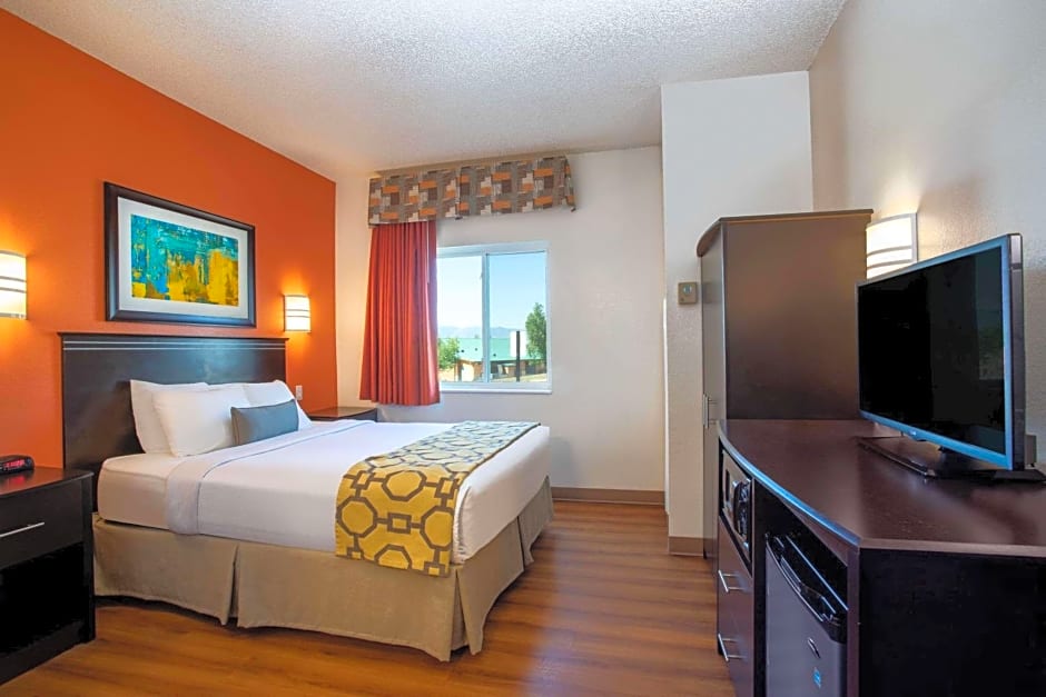 Baymont Inn & Suites Sheridan