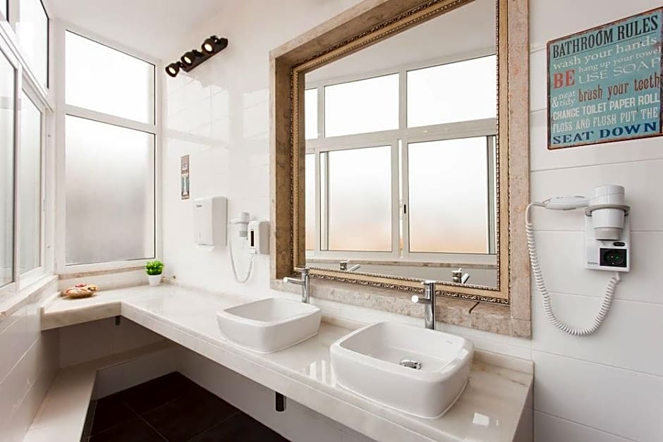 Be Lisbon Hostel Estefânia